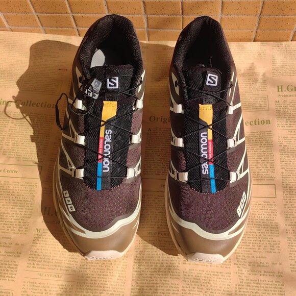 Athletic_Shoes